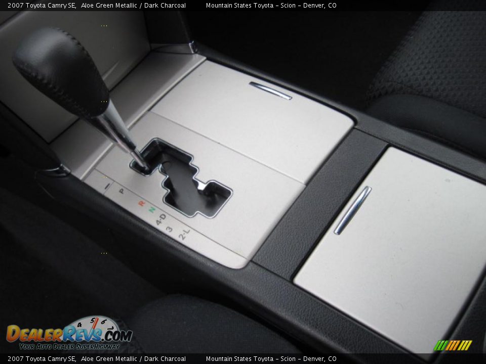 2007 Toyota Camry SE Aloe Green Metallic / Dark Charcoal Photo #18