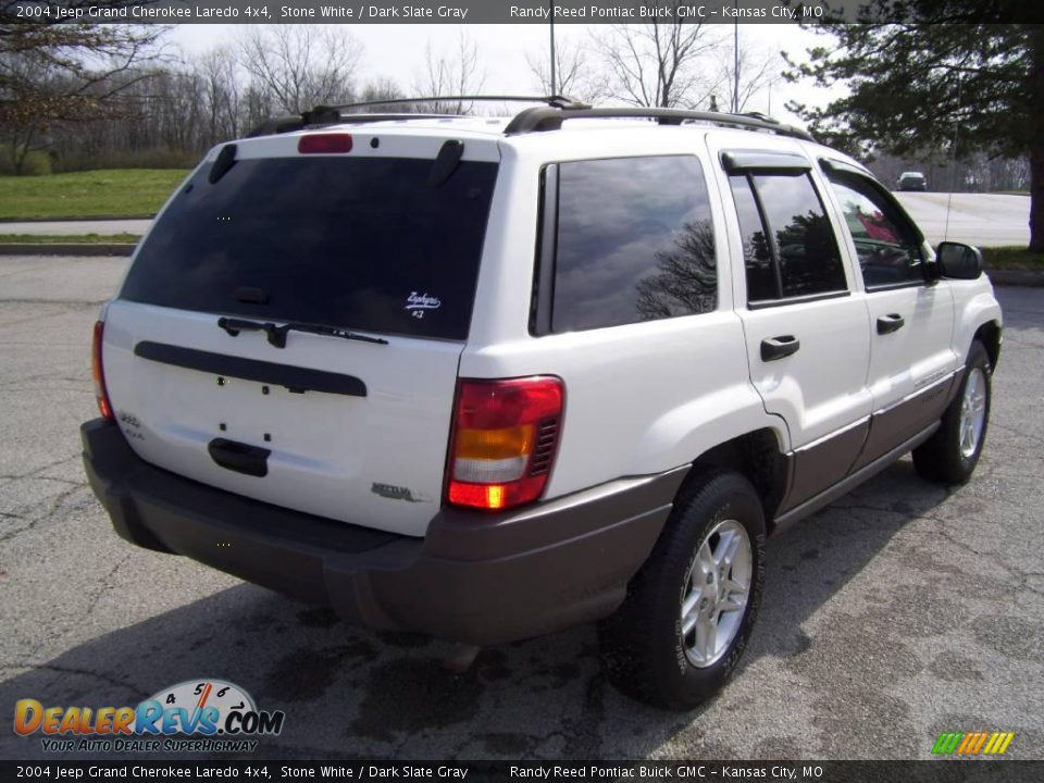 2004 Jeep Grand Cherokee Laredo 4x4 Stone White / Dark Slate Gray Photo #8