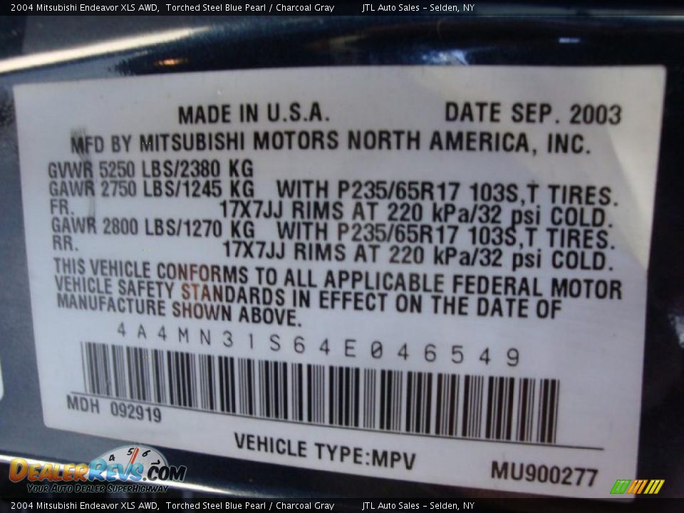 2004 Mitsubishi Endeavor XLS AWD Torched Steel Blue Pearl / Charcoal Gray Photo #15