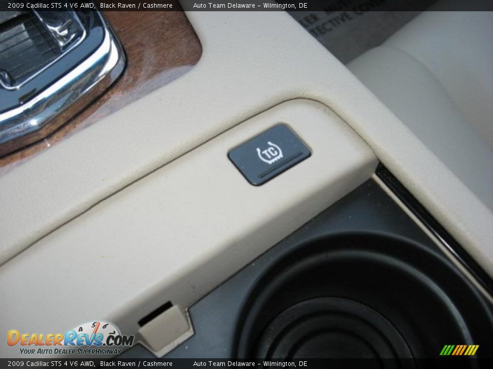 2009 Cadillac STS 4 V6 AWD Black Raven / Cashmere Photo #28