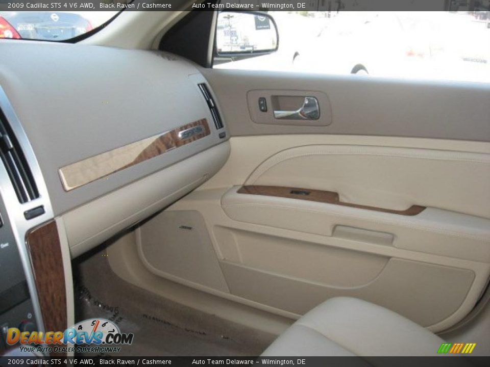 2009 Cadillac STS 4 V6 AWD Black Raven / Cashmere Photo #29