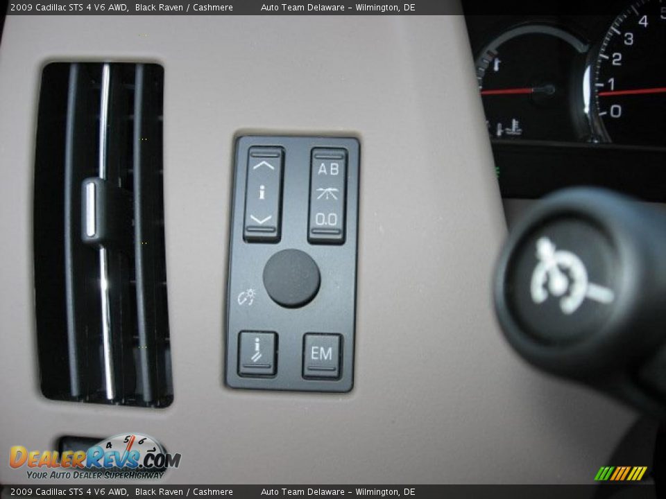 2009 Cadillac STS 4 V6 AWD Black Raven / Cashmere Photo #34
