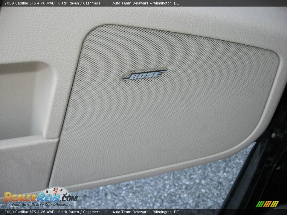 2009 Cadillac STS 4 V6 AWD Black Raven / Cashmere Photo #36