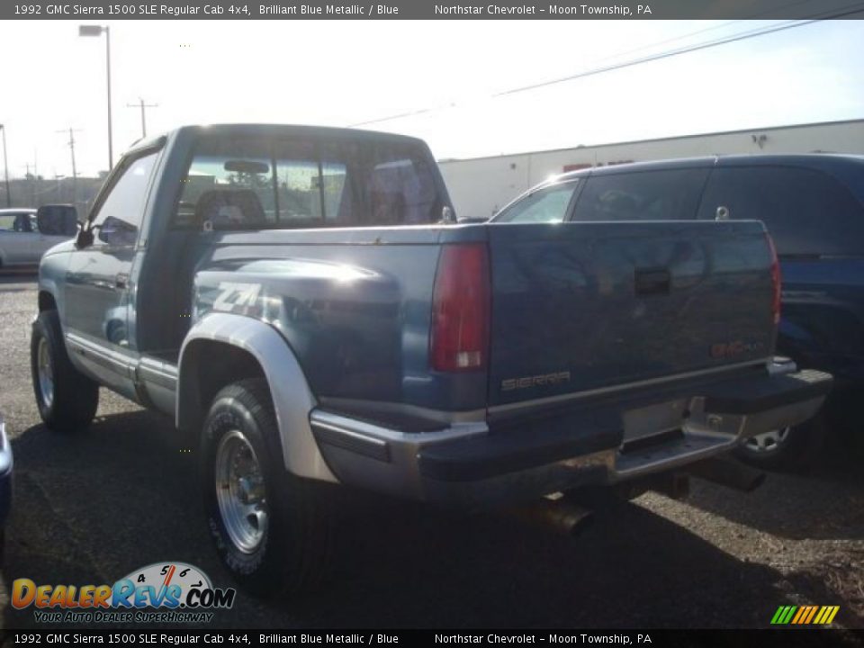 1992 GMC Sierra 1500 SLE Regular Cab 4x4 Brilliant Blue Metallic / Blue Photo #4