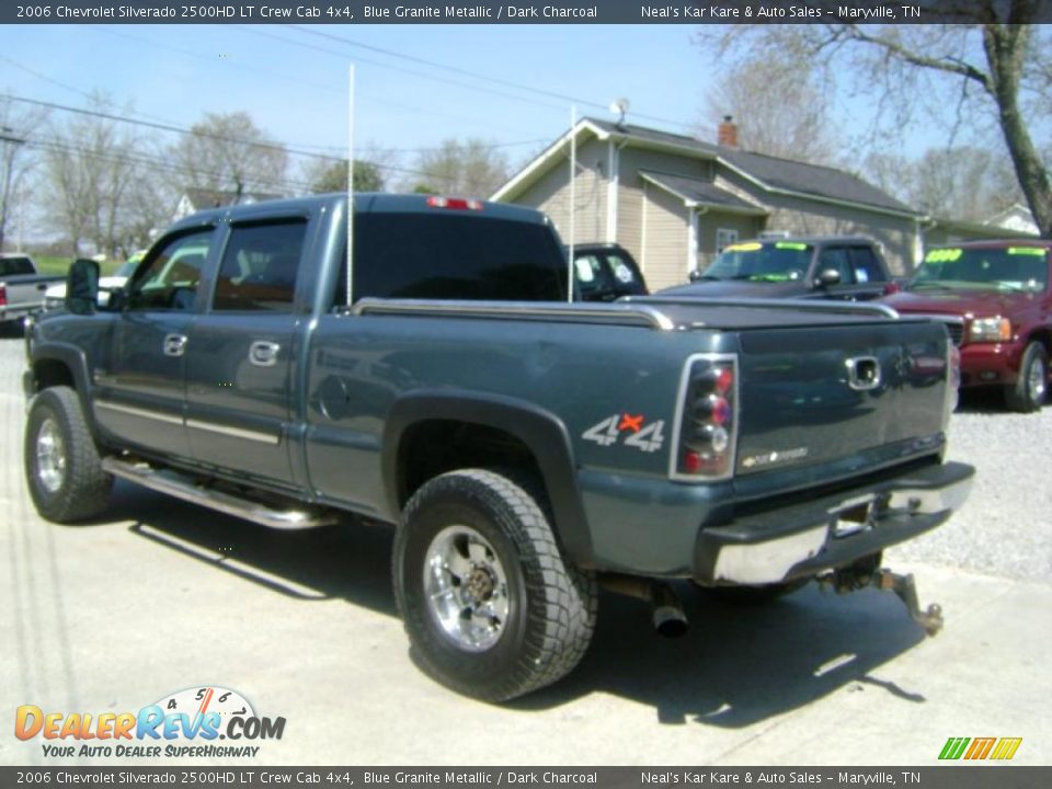 2006 Chevrolet Silverado 2500HD LT Crew Cab 4x4 Blue Granite Metallic / Dark Charcoal Photo #8