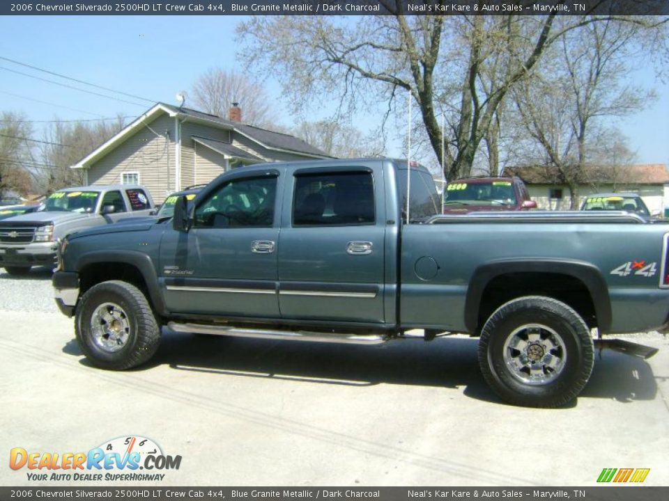 2006 Chevrolet Silverado 2500HD LT Crew Cab 4x4 Blue Granite Metallic / Dark Charcoal Photo #9