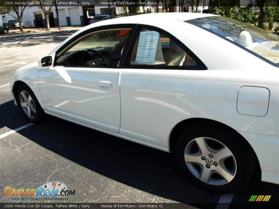 2005 White honda civic ex #1