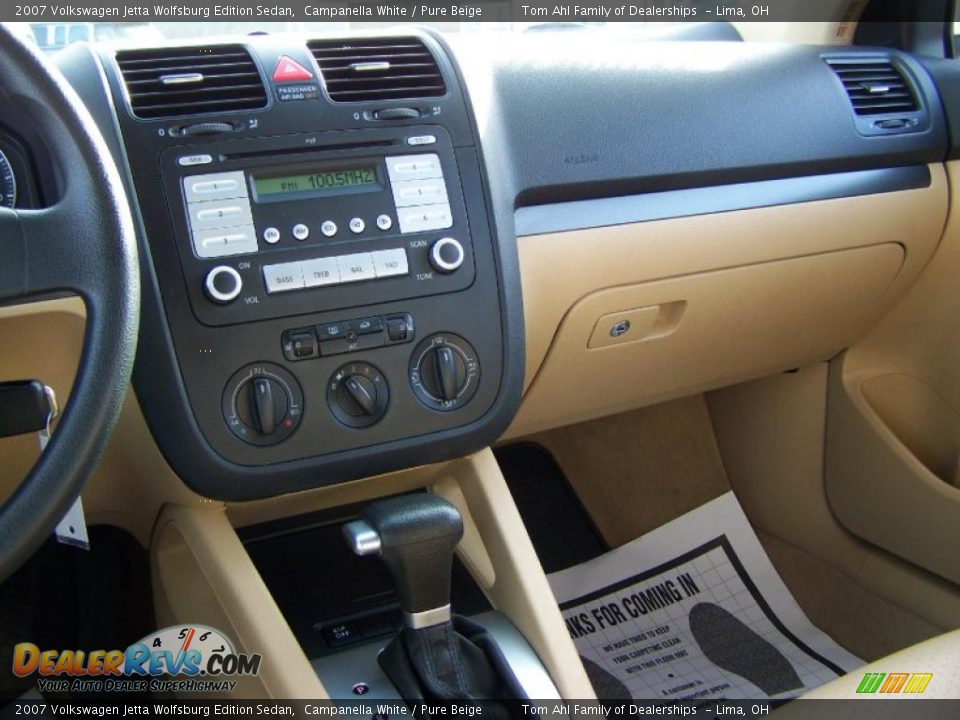 2007 Volkswagen Jetta Wolfsburg Edition Sedan Campanella White / Pure Beige Photo #22