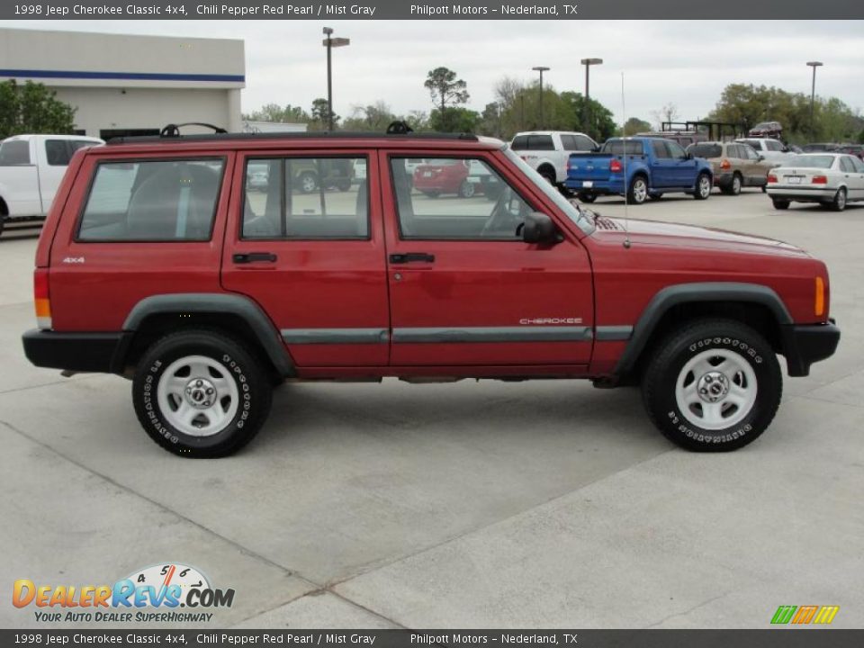 1998 Jeep Cherokee Classic 4x4 Chili Pepper Red Pearl / Mist Gray Photo