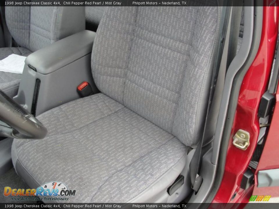 1998 Jeep Cherokee Classic 4x4 Chili Pepper Red Pearl / Mist Gray Photo #34