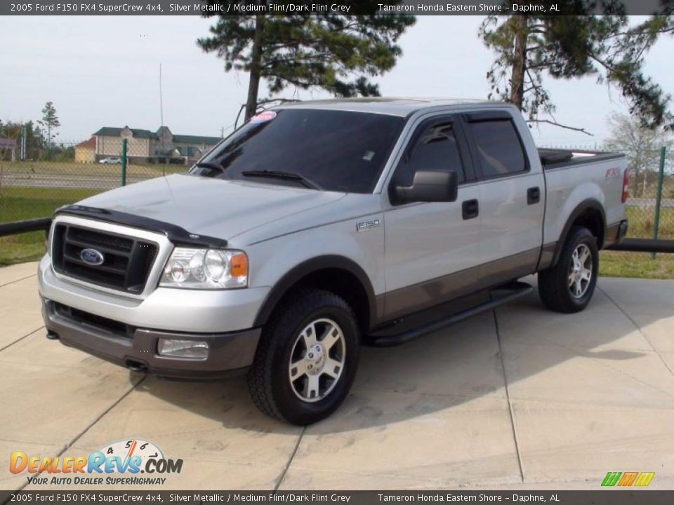 2005 Ford F150 FX4 SuperCrew 4x4 Silver Metallic / Medium Flint/Dark Flint Grey Photo #17