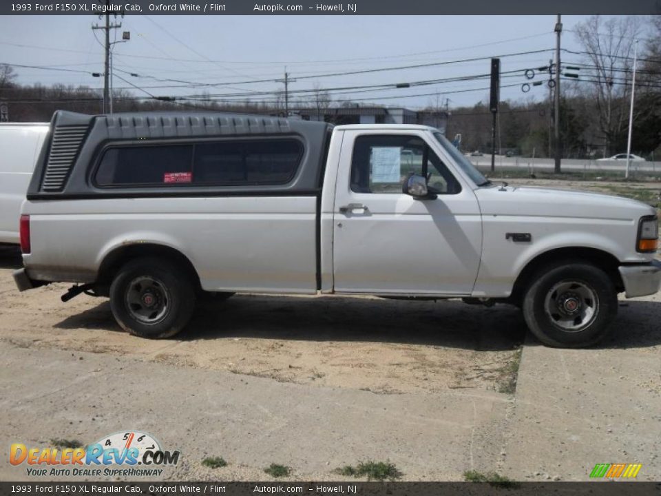 1993 Ford F150 XL Regular Cab Oxford White / Flint Photo #3