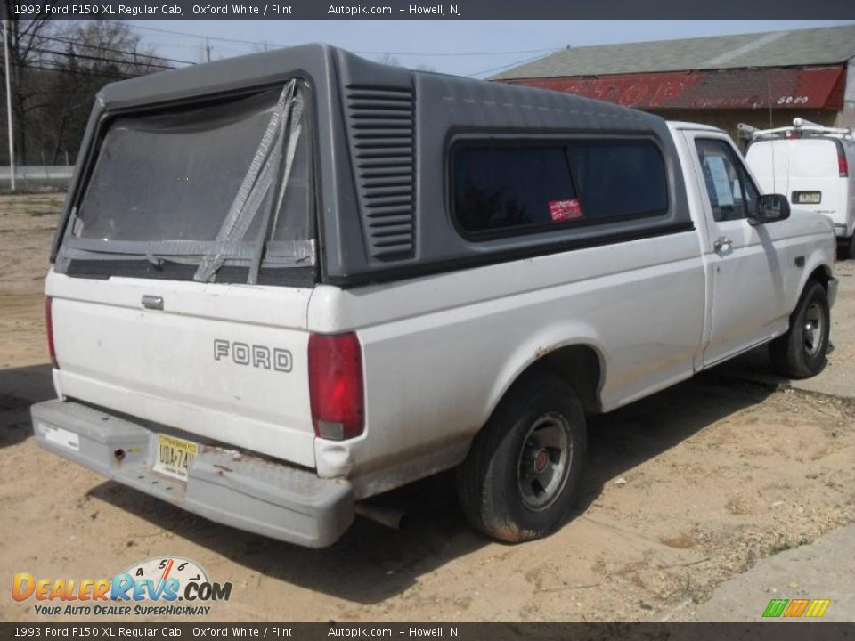 1993 Ford F150 XL Regular Cab Oxford White / Flint Photo #4