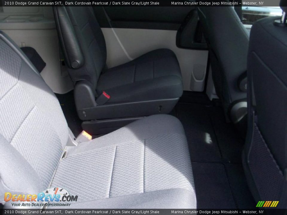 2010 Dodge Grand Caravan SXT Dark Cordovan Pearlcoat / Dark Slate Gray/Light Shale Photo #21