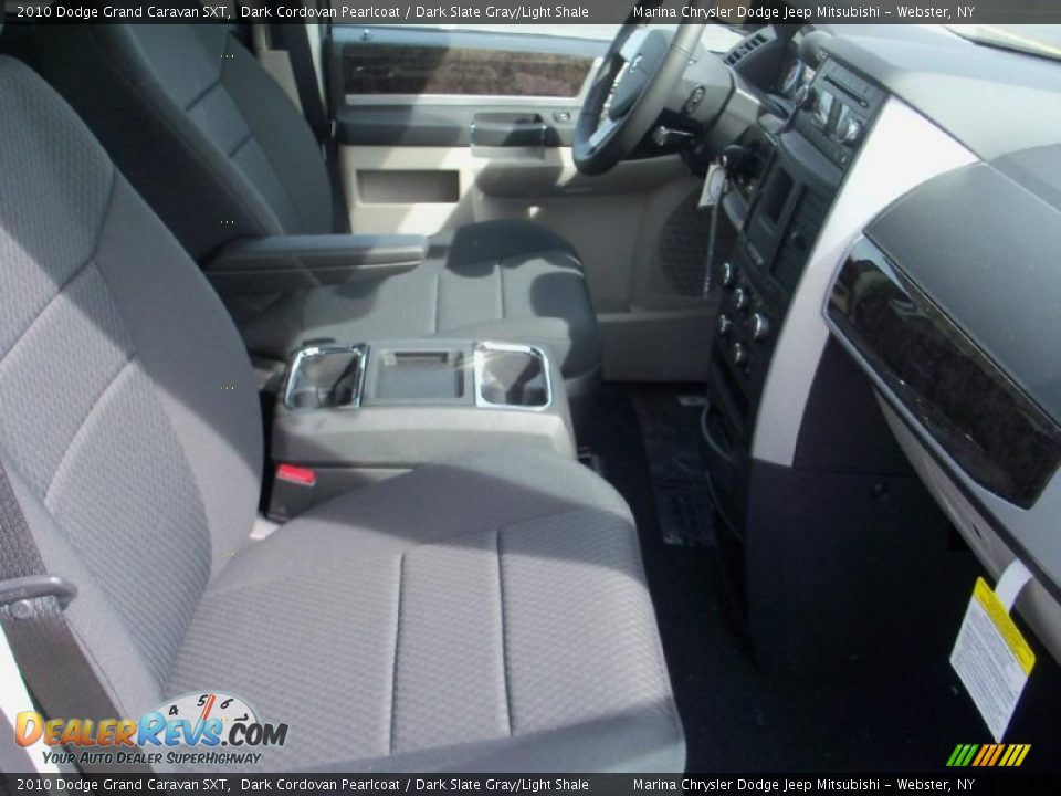 2010 Dodge Grand Caravan SXT Dark Cordovan Pearlcoat / Dark Slate Gray/Light Shale Photo #23