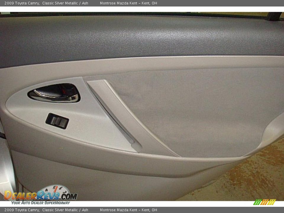 2009 Toyota Camry Classic Silver Metallic / Ash Photo #14