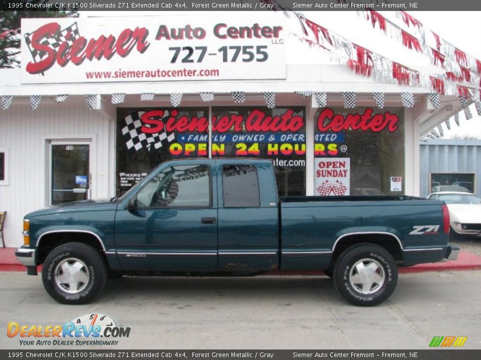 1995 Chevrolet C/K K1500 Silverado Z71 Extended Cab 4x4 Forest Green Metallic / Gray Photo #1