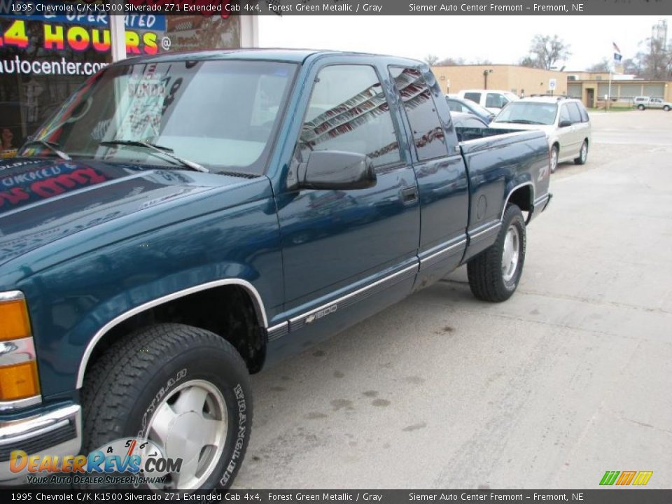 1995 Chevrolet C/K K1500 Silverado Z71 Extended Cab 4x4 Forest Green Metallic / Gray Photo #10