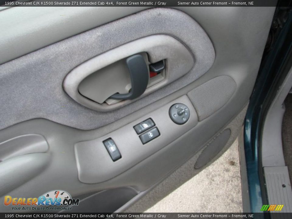 1995 Chevrolet C/K K1500 Silverado Z71 Extended Cab 4x4 Forest Green Metallic / Gray Photo #11