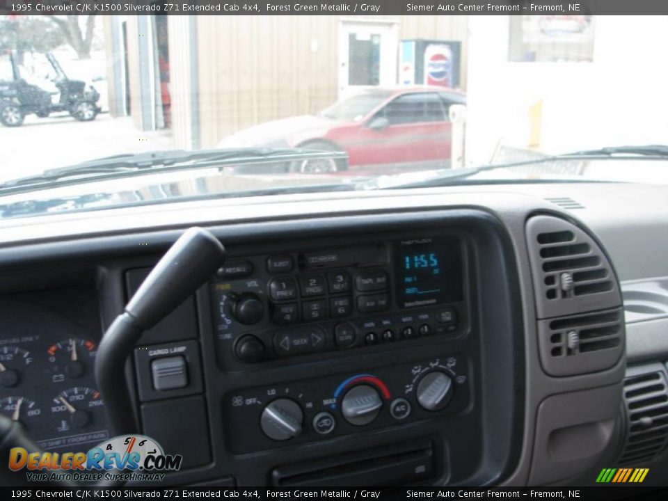 1995 Chevrolet C/K K1500 Silverado Z71 Extended Cab 4x4 Forest Green Metallic / Gray Photo #17
