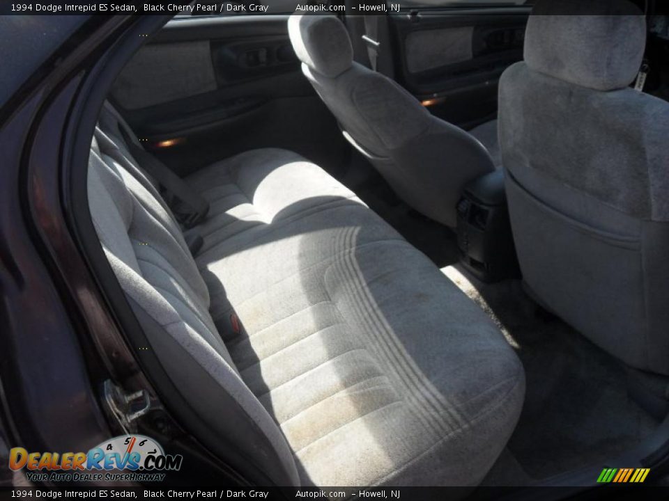 1994 Dodge Intrepid ES Sedan Black Cherry Pearl / Dark Gray Photo #11