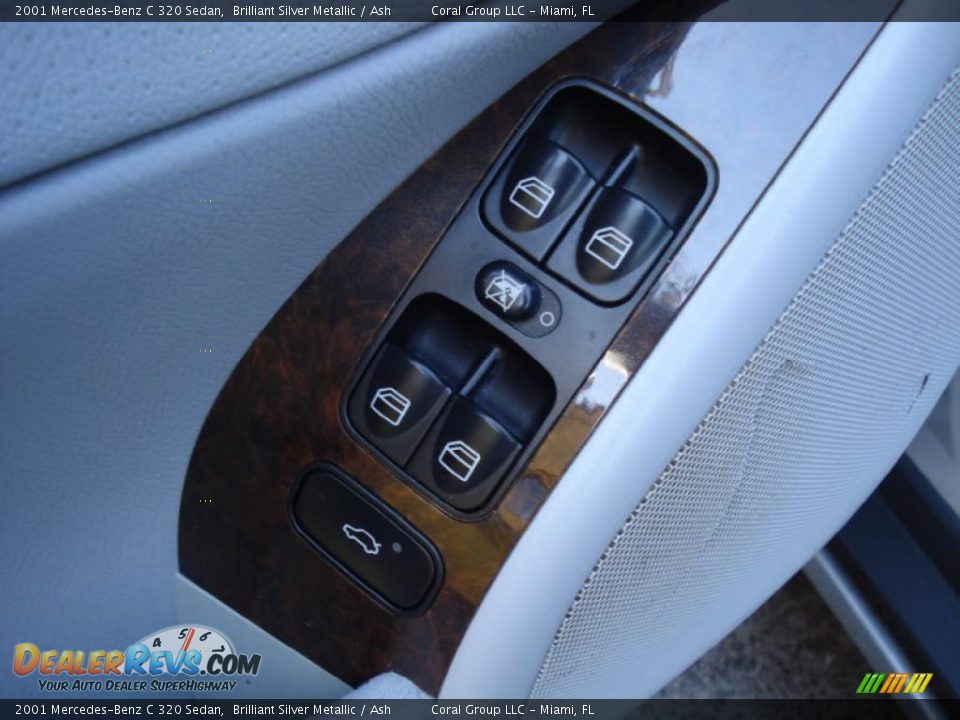 2001 Mercedes-Benz C 320 Sedan Brilliant Silver Metallic / Ash Photo #14