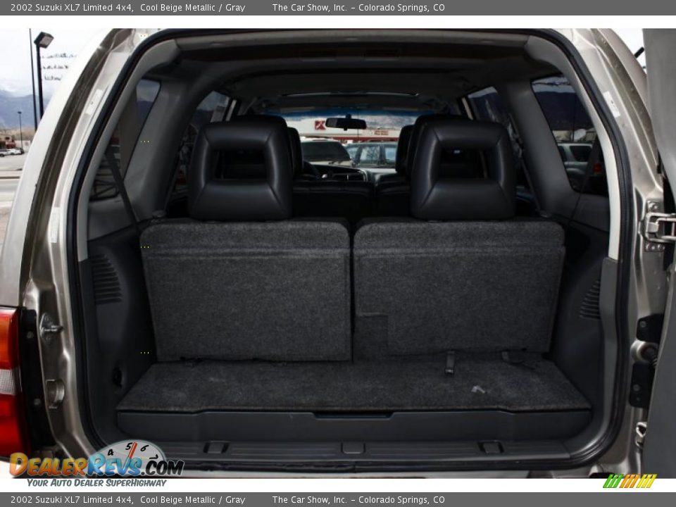 2002 Suzuki XL7 Limited 4x4 Cool Beige Metallic / Gray Photo #13