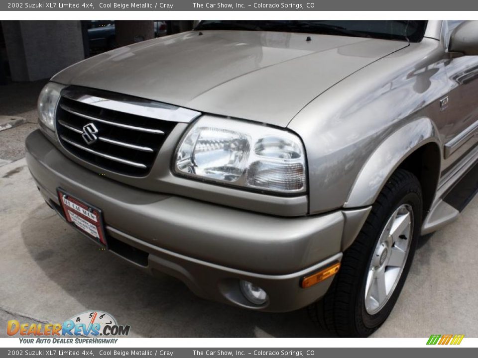 2002 Suzuki XL7 Limited 4x4 Cool Beige Metallic / Gray Photo #17