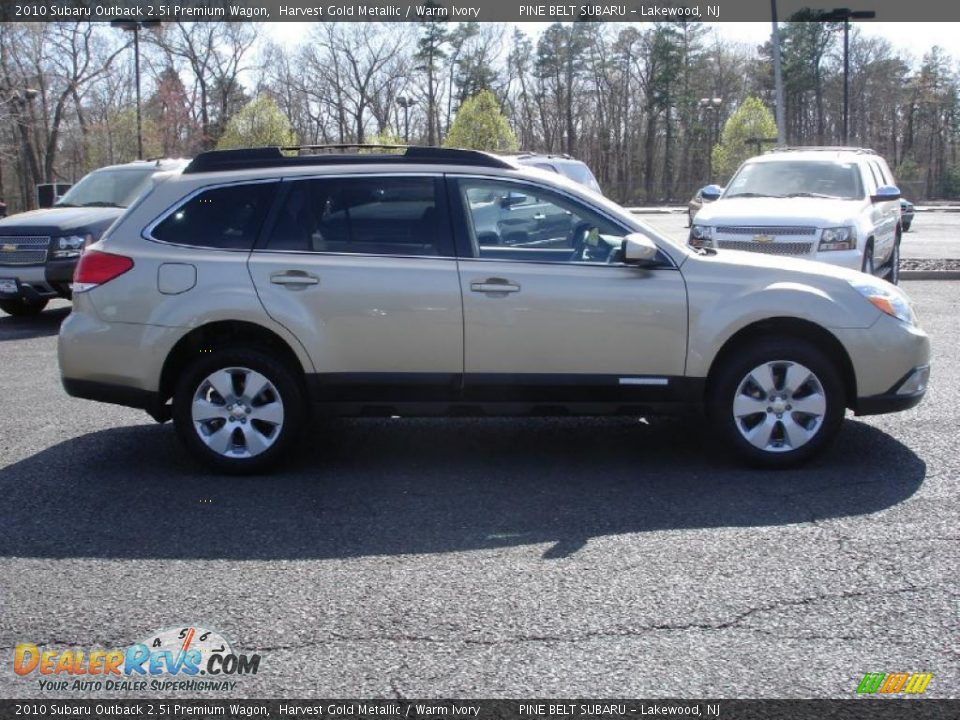 2010 Subaru Outback 2.5i Premium Wagon Harvest Gold Metallic / Warm Ivory Photo #7