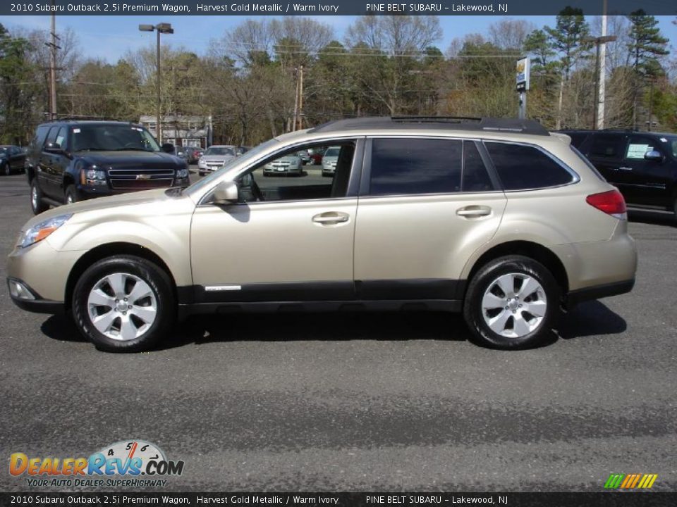 2010 Subaru Outback 2.5i Premium Wagon Harvest Gold Metallic / Warm Ivory Photo #9