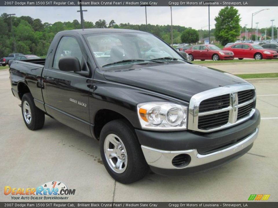 2007 Dodge Ram 1500 SXT Regular Cab Brilliant Black Crystal Pearl / Medium Slate Gray Photo #2