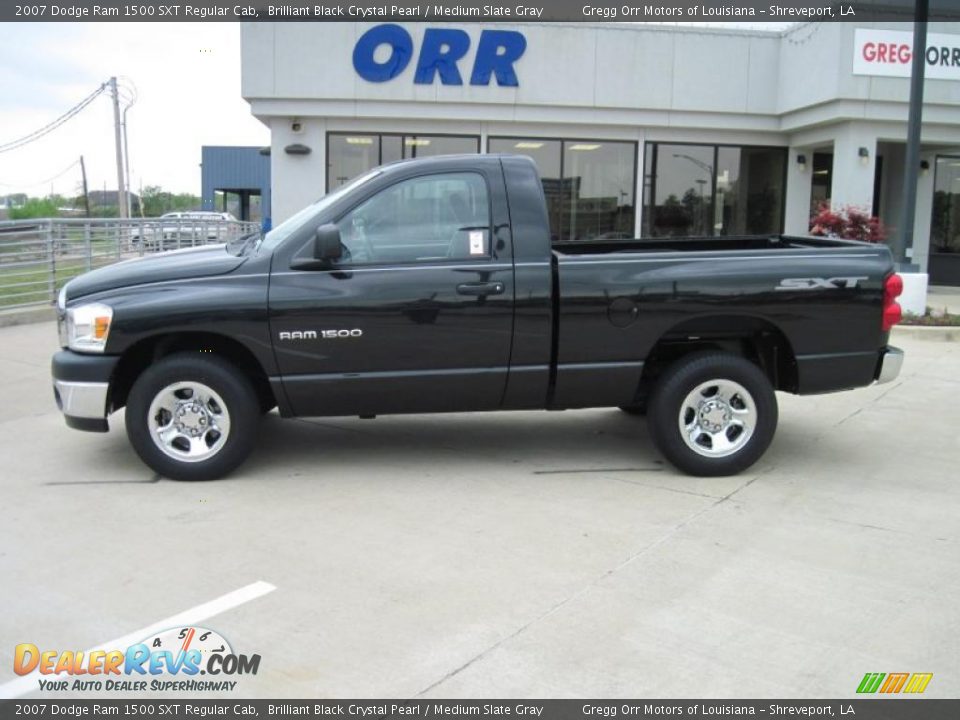 2007 Dodge Ram 1500 SXT Regular Cab Brilliant Black Crystal Pearl / Medium Slate Gray Photo #3