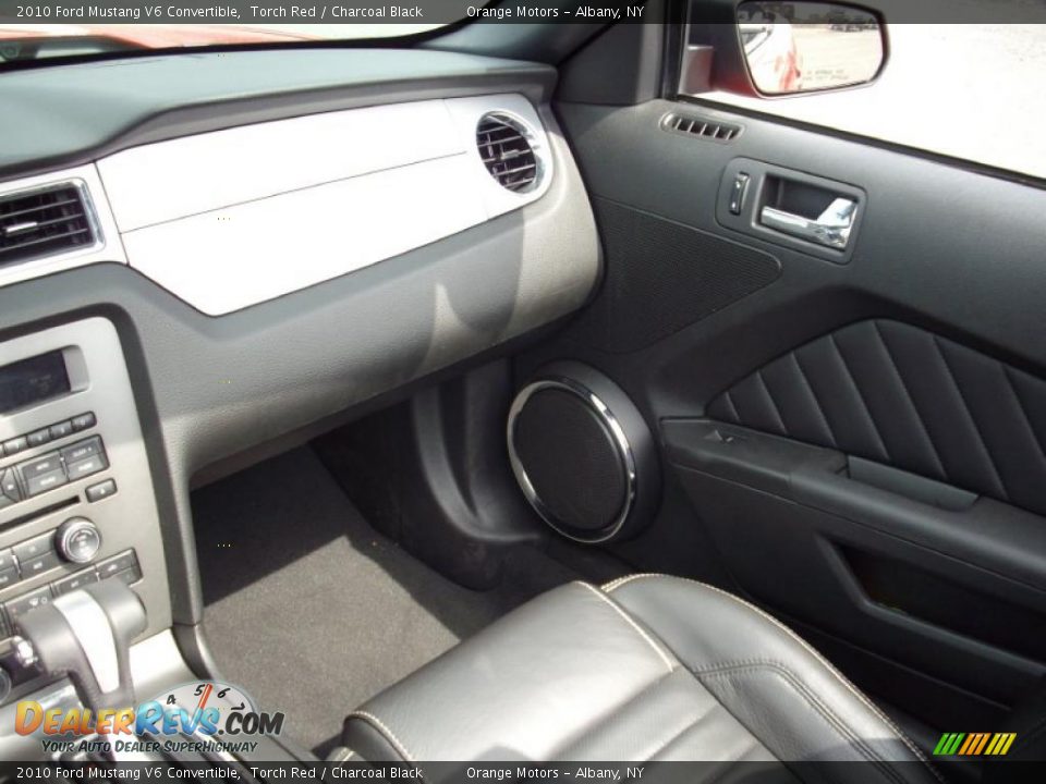 2010 Ford Mustang V6 Convertible Torch Red / Charcoal Black Photo #7