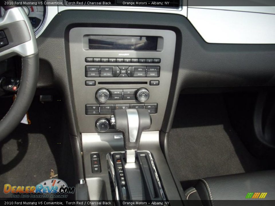 2010 Ford Mustang V6 Convertible Torch Red / Charcoal Black Photo #9