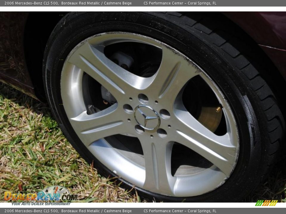 2006 Mercedes-Benz CLS 500 Bordeaux Red Metallic / Cashmere Beige Photo #36