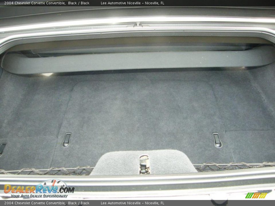 2004 Chevrolet Corvette Convertible Black / Black Photo #30