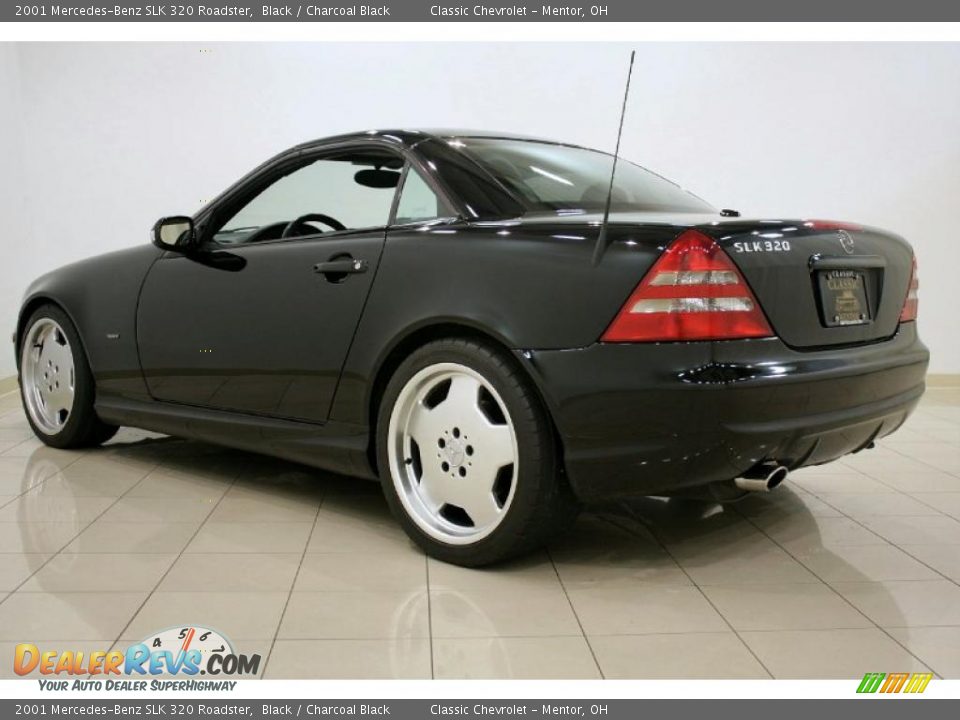 2001 Mercedes-Benz SLK 320 Roadster Black / Charcoal Black Photo #10