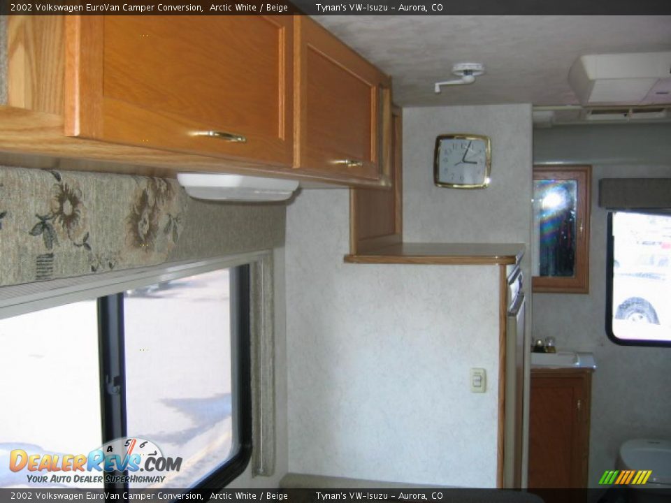 2002 Volkswagen EuroVan Camper Conversion Arctic White / Beige Photo #13