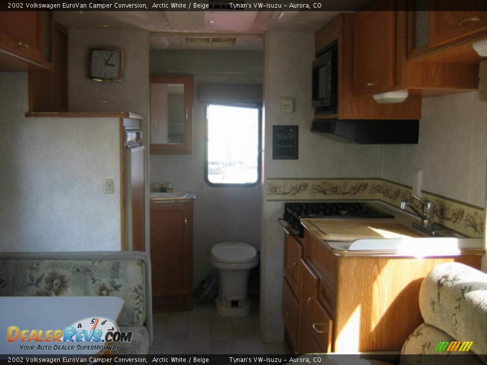2002 Volkswagen EuroVan Camper Conversion Arctic White / Beige Photo #16