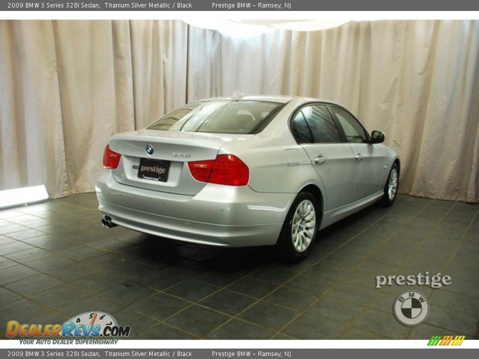 2009 BMW 3 Series 328i Sedan Titanium Silver Metallic / Black Photo #2