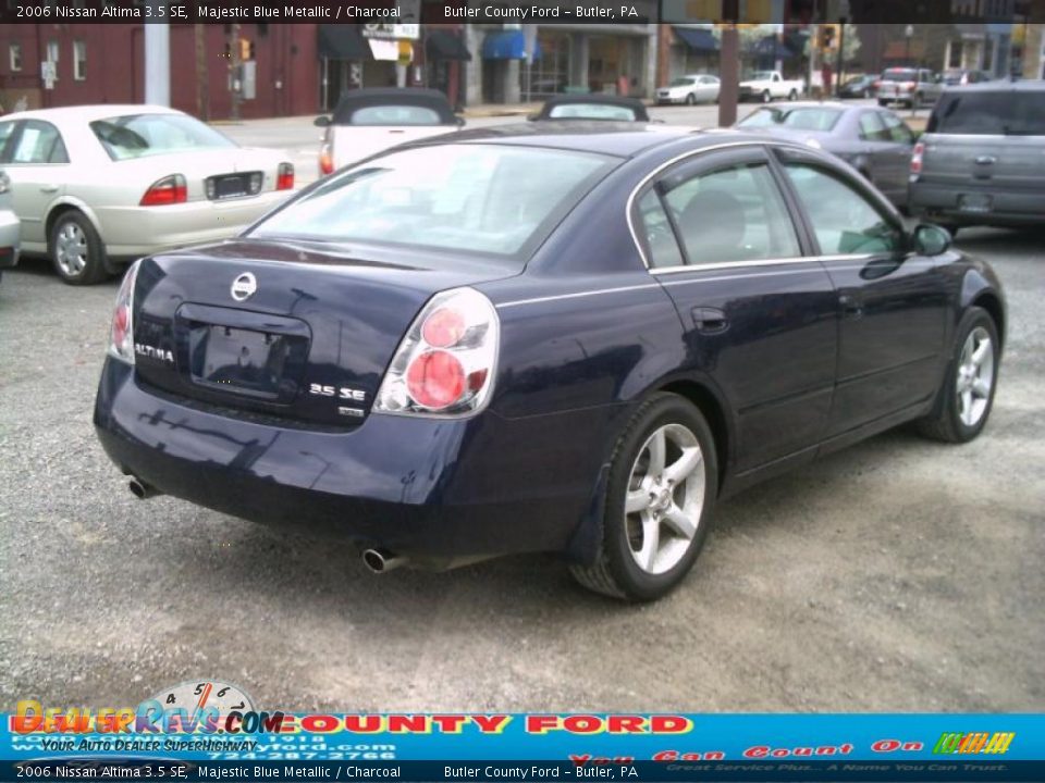 2006 Nissan Altima 3.5 SE Majestic Blue Metallic / Charcoal Photo #2