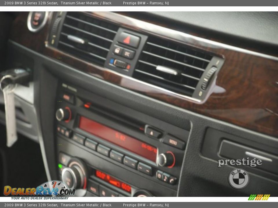 2009 BMW 3 Series 328i Sedan Titanium Silver Metallic / Black Photo #14