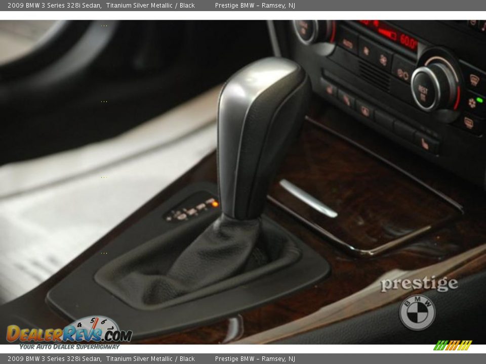 2009 BMW 3 Series 328i Sedan Titanium Silver Metallic / Black Photo #15