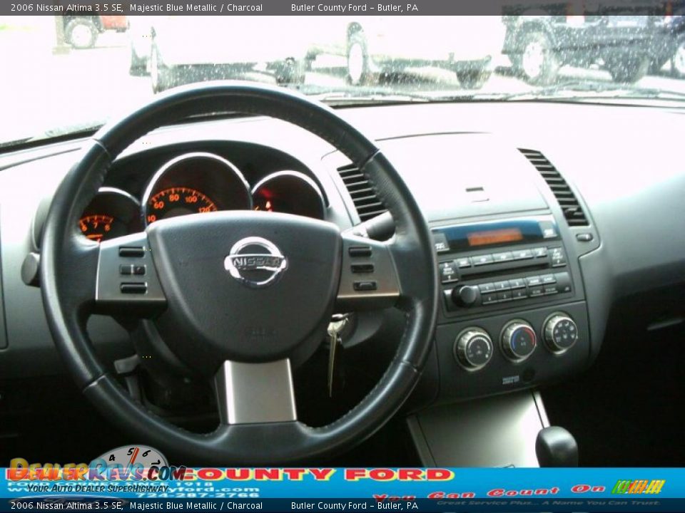 2006 Nissan Altima 3.5 SE Majestic Blue Metallic / Charcoal Photo #11