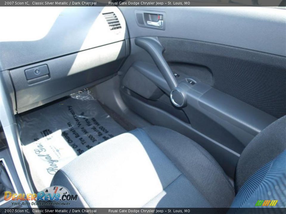 2007 Scion tC Classic Silver Metallic / Dark Charcoal Photo #13