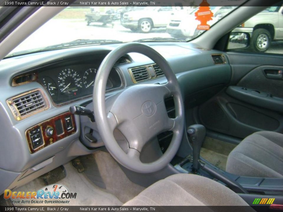 1998 Toyota Camry LE Black / Gray Photo #11
