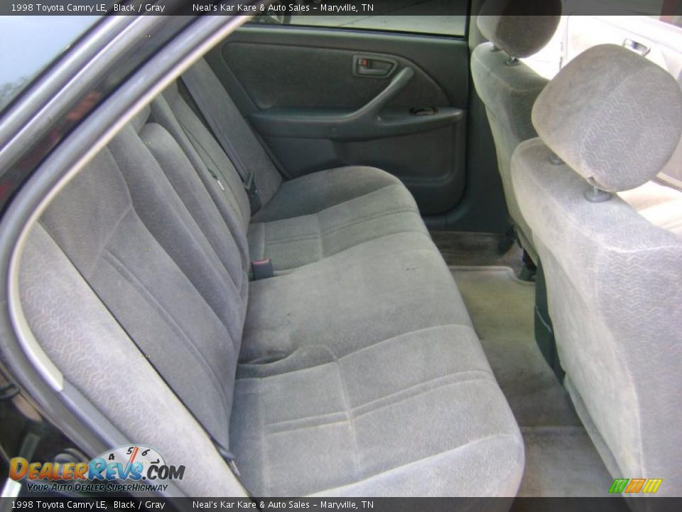 1998 Toyota Camry LE Black / Gray Photo #17
