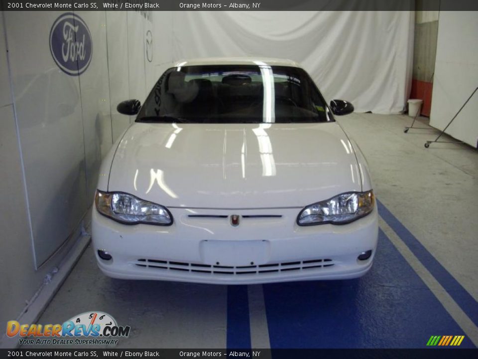 2001 Chevrolet Monte Carlo SS White / Ebony Black Photo #2