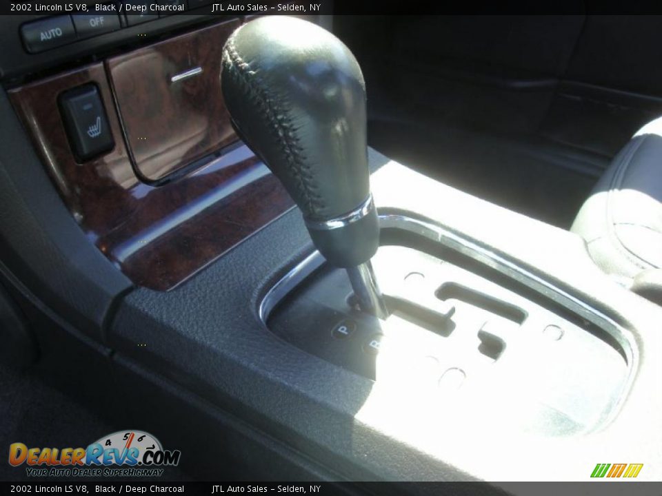 2002 Lincoln LS V8 Black / Deep Charcoal Photo #16