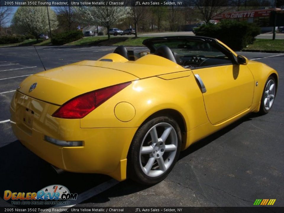 2005 Nissan 350Z Touring Roadster Ultra Yellow Metallic / Charcoal Photo #6